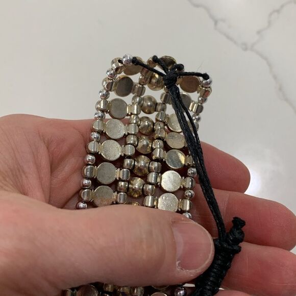 Artisan Wide Decorative Gem Embossed Link Silver Bracelet - Picture 6 of 7